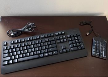 Wired keyboard and number pad