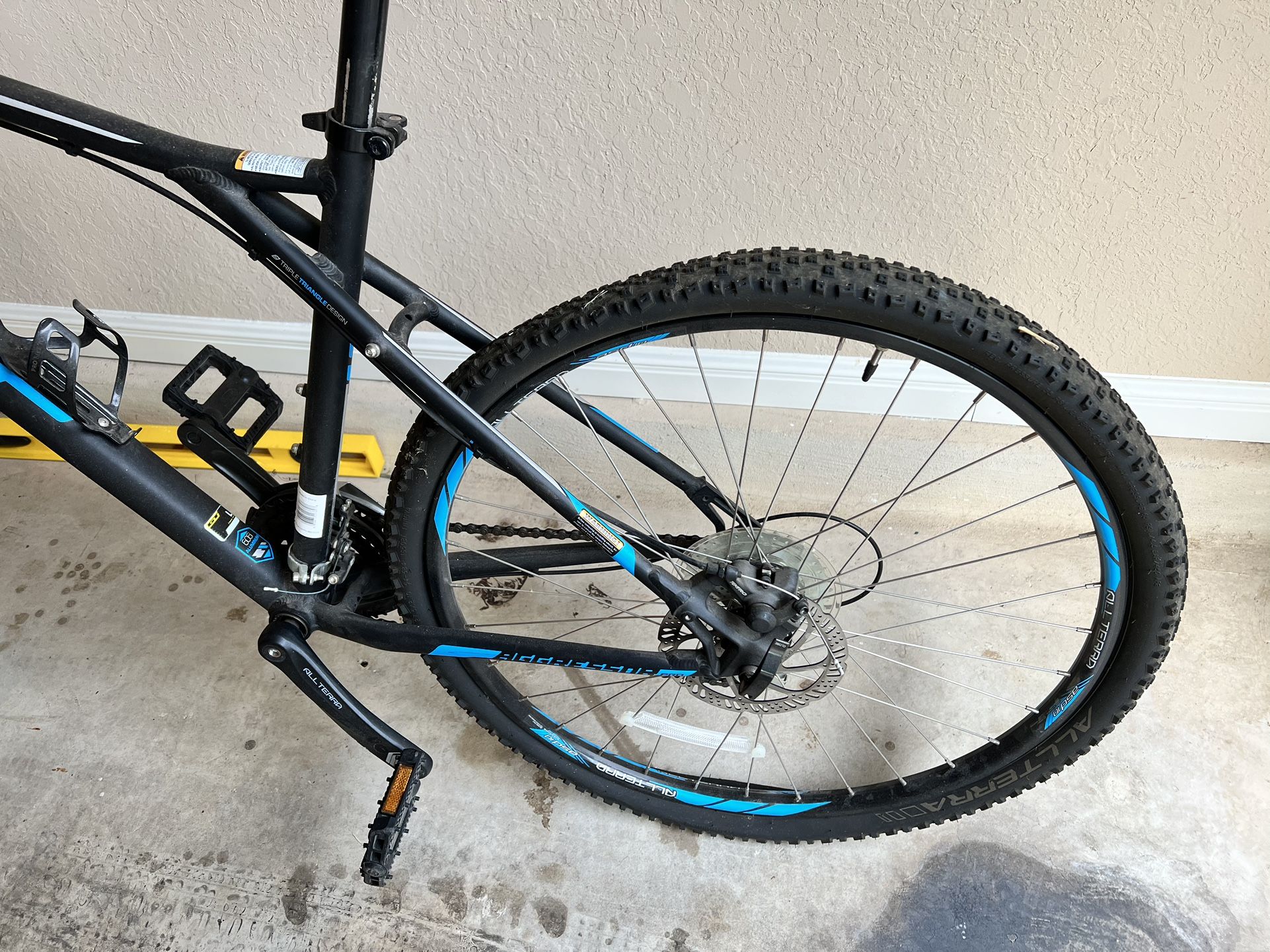 GT Men s Aggressor Pro Mountain Bike for Sale in San Antonio TX