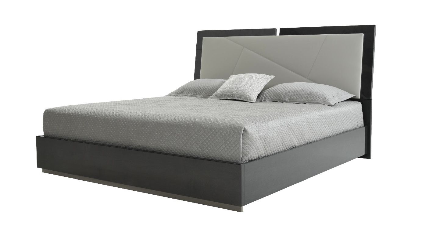 Black King Italian Platform Bed Almost New