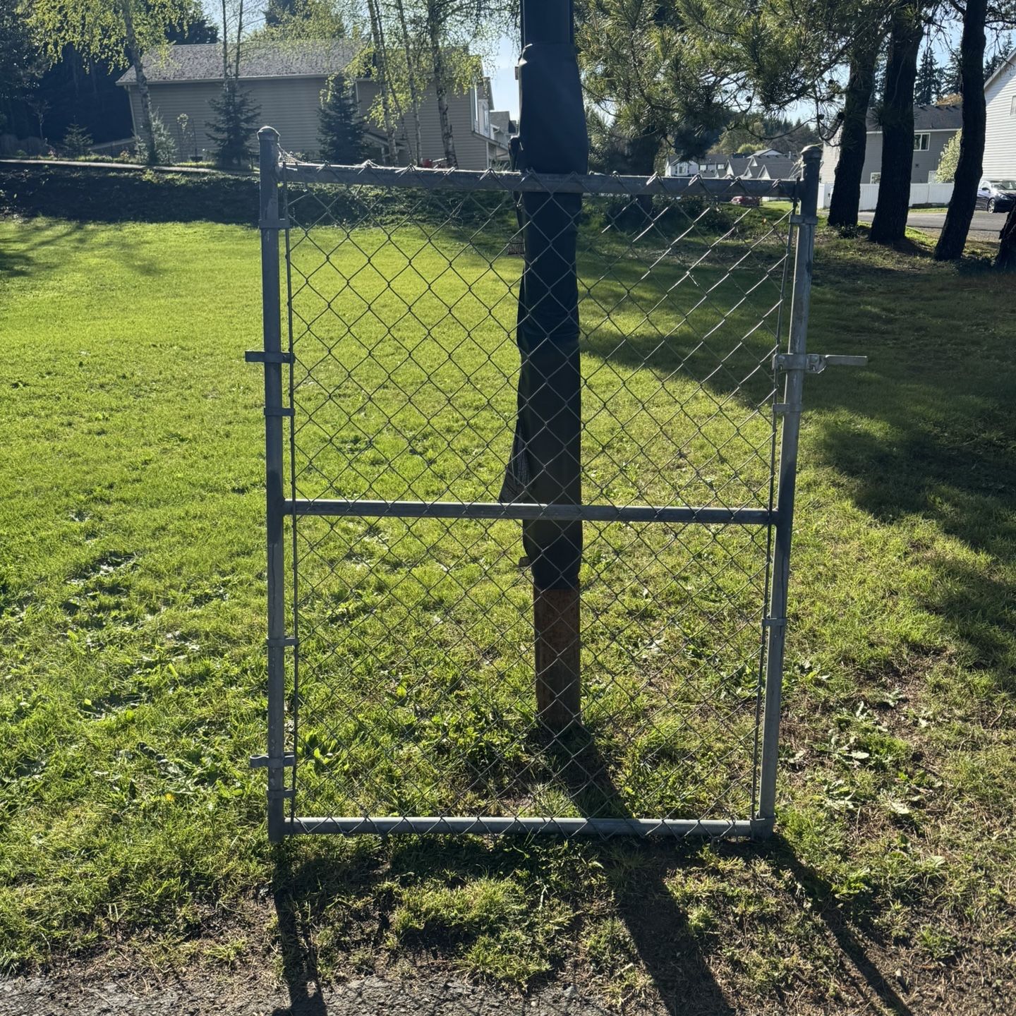 1 single chain link gate for Sale in Vancouver, WA - OfferUp