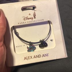 New Package Messed Up From Moving But Never Worn Or Taken Out 