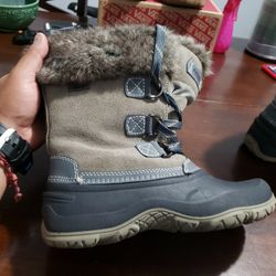 Khombu All-Weather Waterproof Women's Boots 1056065 Size 6