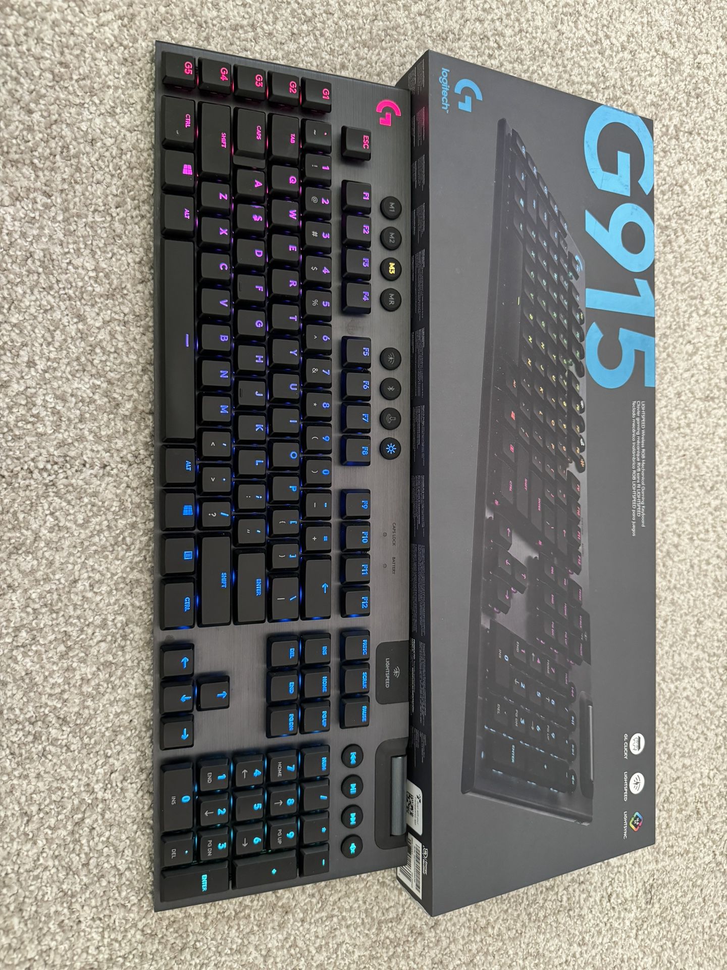 Logitech G915 Light speed keyboard