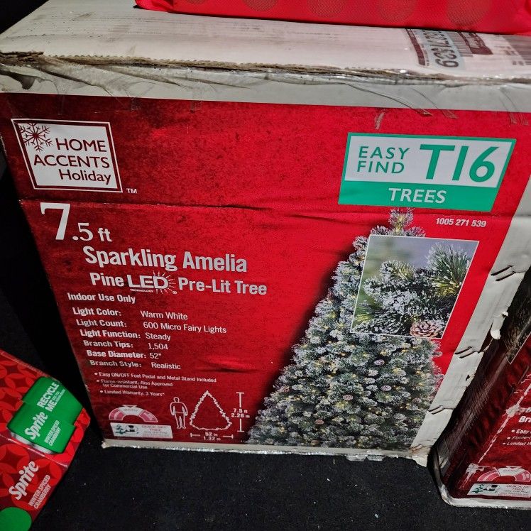 Home Accents Holiday 7.5 ft. Pre-Lit LED Sparkling Amelia Frosted Pine Artificial Christmas Tree with 600 Warm White Micro Fairy Lights