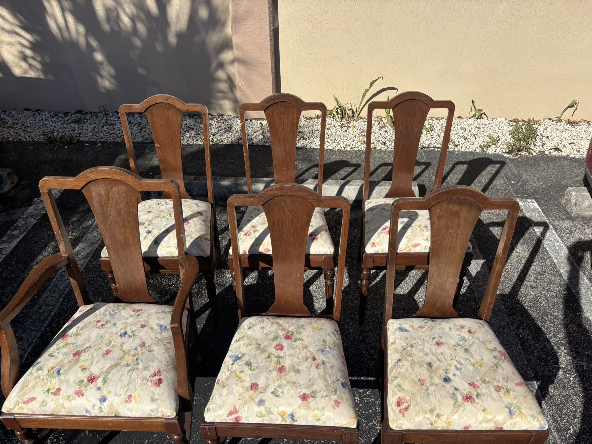 6 Vintage Queen Anne Floral Dining Chairs