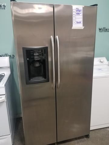 GE REFRIGERATOR STAINLESS STEEL