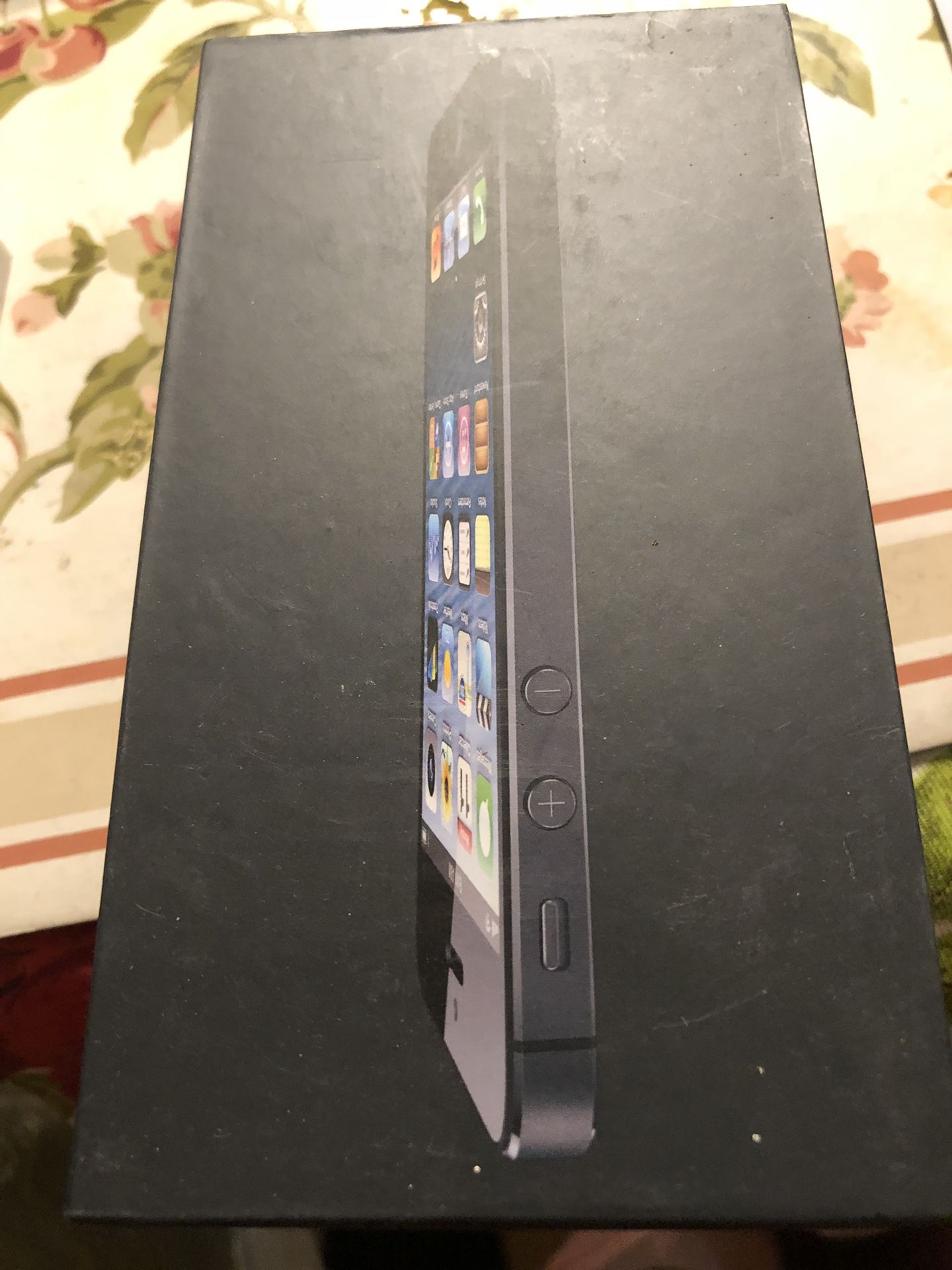 Box of IPhone 5