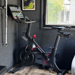 Peloton Bike