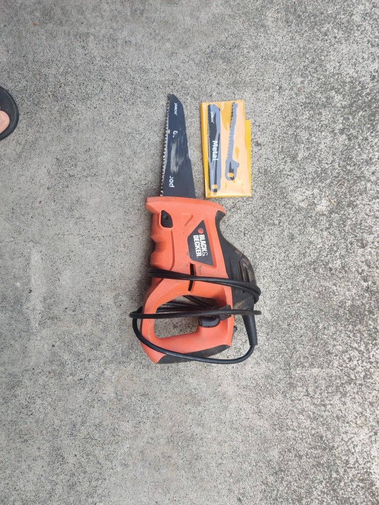 Black and Decker Power Saw Corded