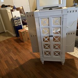 Jewelry Armoire/hutch
