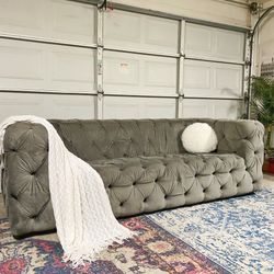 Tufted Chesterfield Couch Sofa
