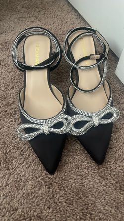 Kitten heels