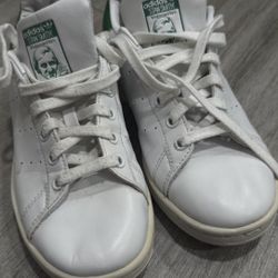 Tennis Shoes Sneakers White Green 