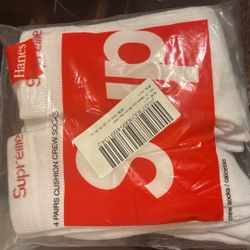 Supreme Socks