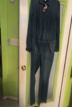 Guess jumpsuit sz 8 ladies