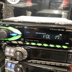 Alpine Cdm-7861r Old School Car Radio Cd Receiver Tilt