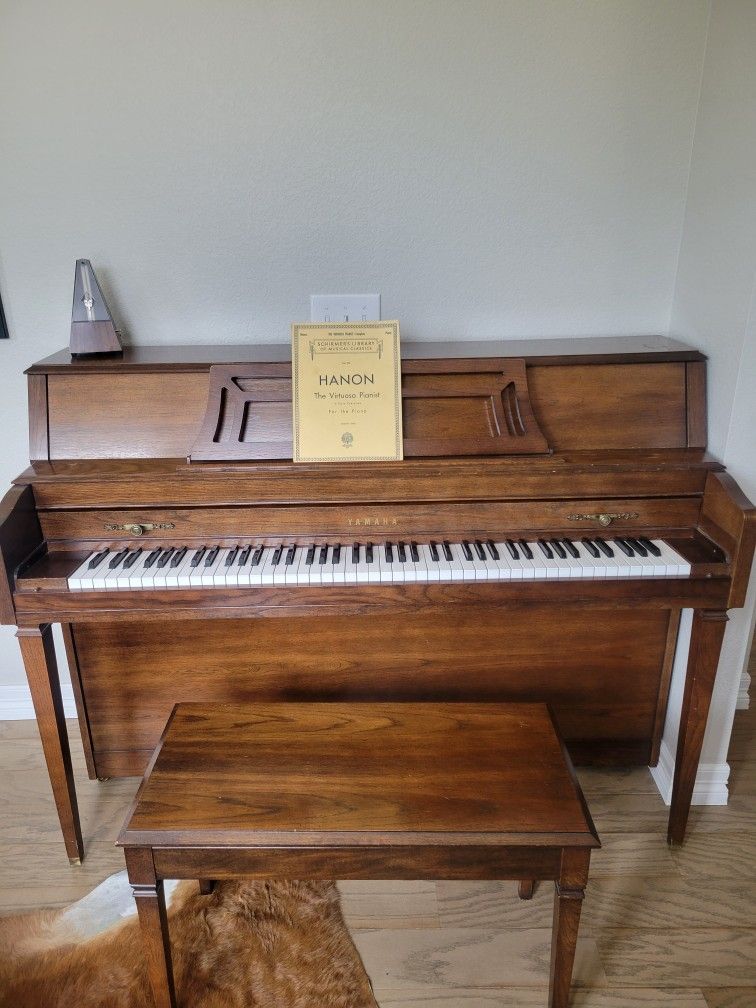 Yamaha Piano