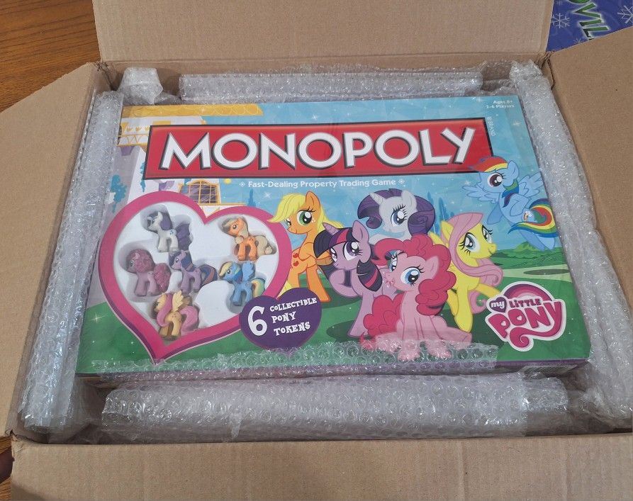 New, Sealed!! Mint!! 2013 My Little Pony MONOPOLY Board Game - Six Collectible Pony Tokens - USAopoly Hasbro