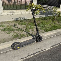 Segway G30 Max Scooter