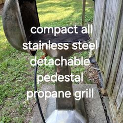 Compact Stainless Steel Masterbuilt Detachable Pedestal Propane Grill 