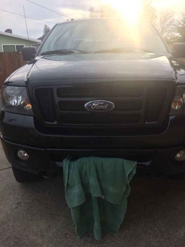 Ford F-150 2004-2008 black grill