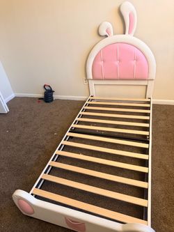 Kids rabbit bed