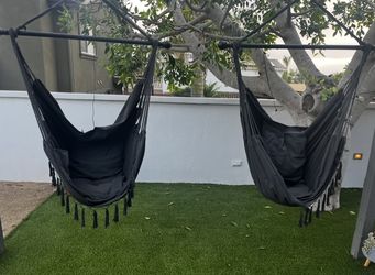 Hanging hammock chairs