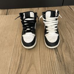 Jordan 1 Pandas Youth Size 6