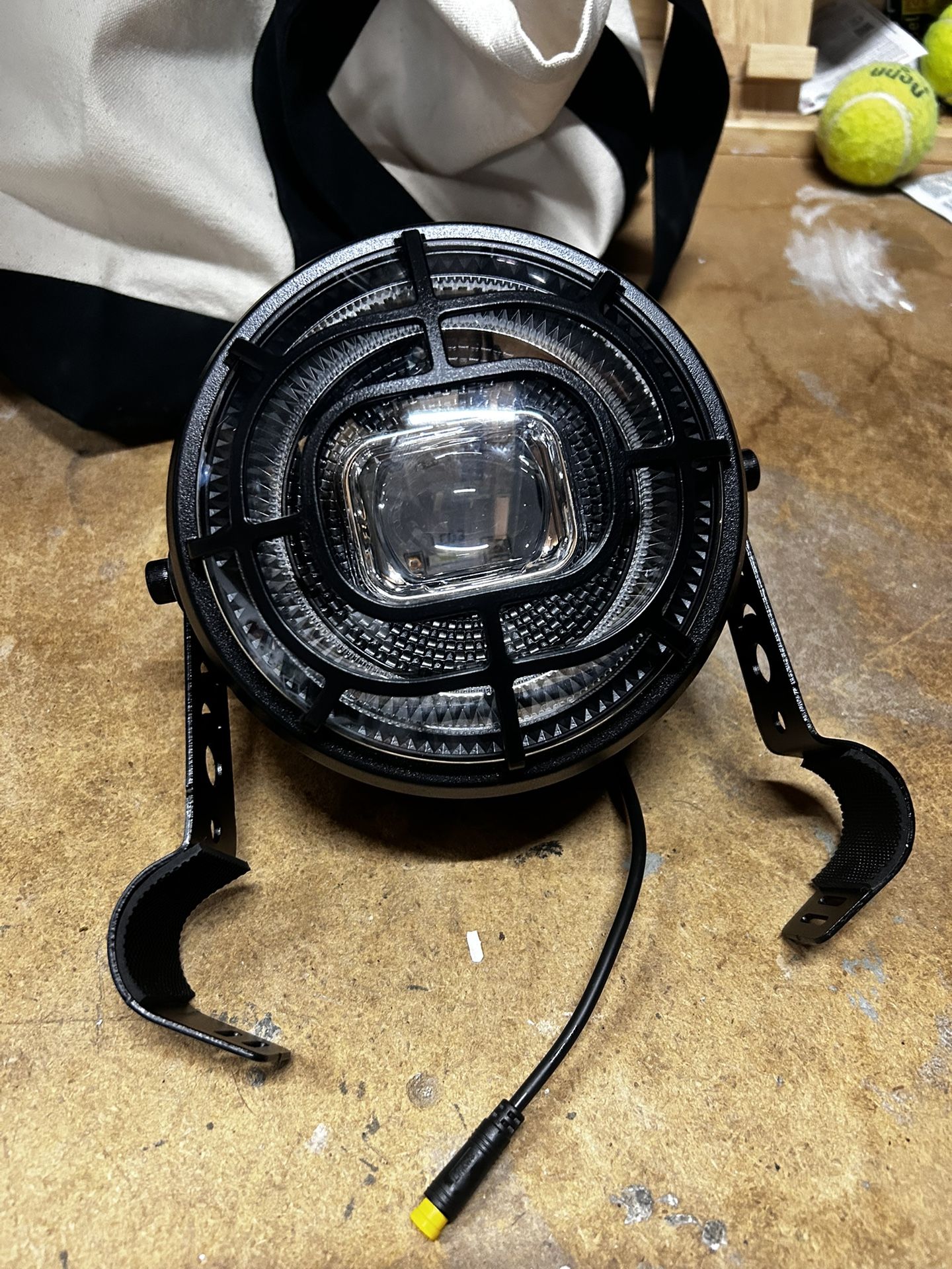 Ridstar Q20 Headlight