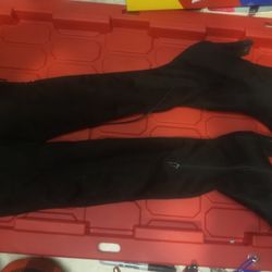 Black High knee Boots