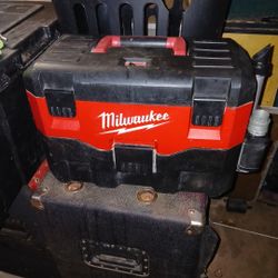 Milwaukee Wet/dry Vac
