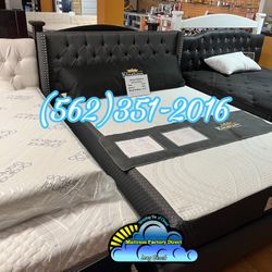 Dark Gray Queen Complete Bed Set With Hybrid Cooling Gel Mattress- Cama Completa Gris Oscuro Con Colchon Frío Gel 