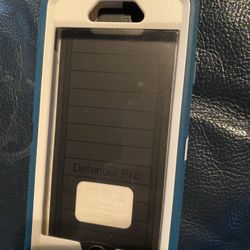 Otter box iPhone 6s blue case