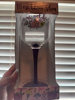 18 oz. Wine Stem #momlife