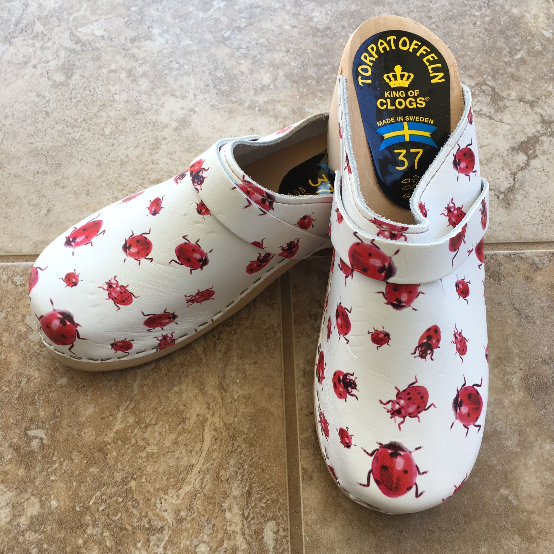 White Ladybug Clog Shoes, size 37 = size 7