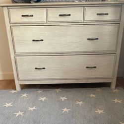 Pottery Barn Baby Dresser / Changing Table 
