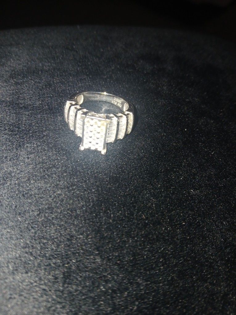 STERLING SILVER RING