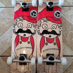 YOCAHER SKATEBOARD SIZE 7.75 
