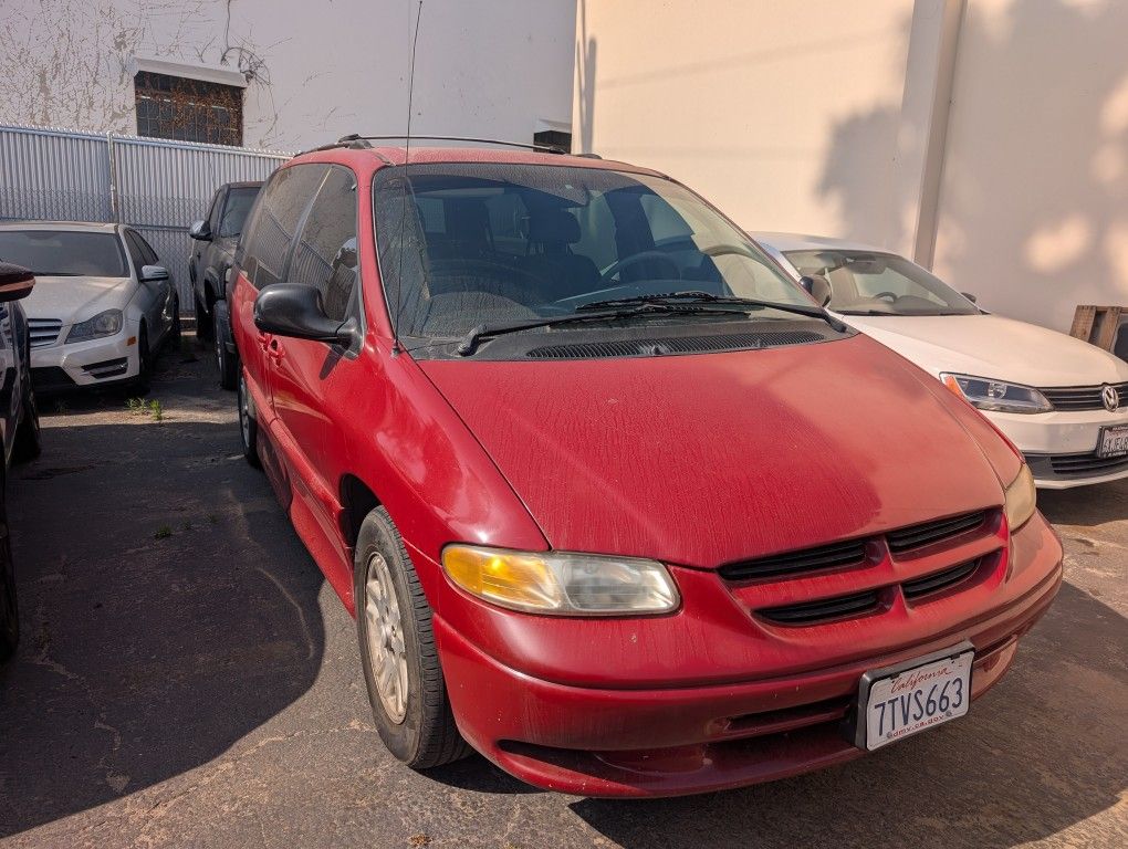98 Dodge Caravan Handicap Disability Van