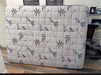 Free queen mattress with spring box