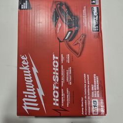 Milwaukee M18 Jump Starter (Tool-Only) 