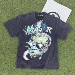 Graphic Streetwear Tee – Skull Face Design (Black) 