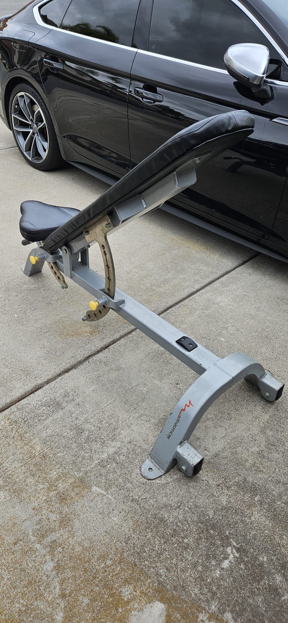 Commercial Grade Free motion Adjustable Weight Bench