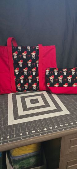 It Cosmetic bag and reusable bag