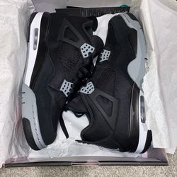 Jordan 4 Retro SE