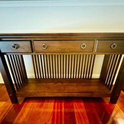 Craftsman / Farmhouse Entry Way Table 
