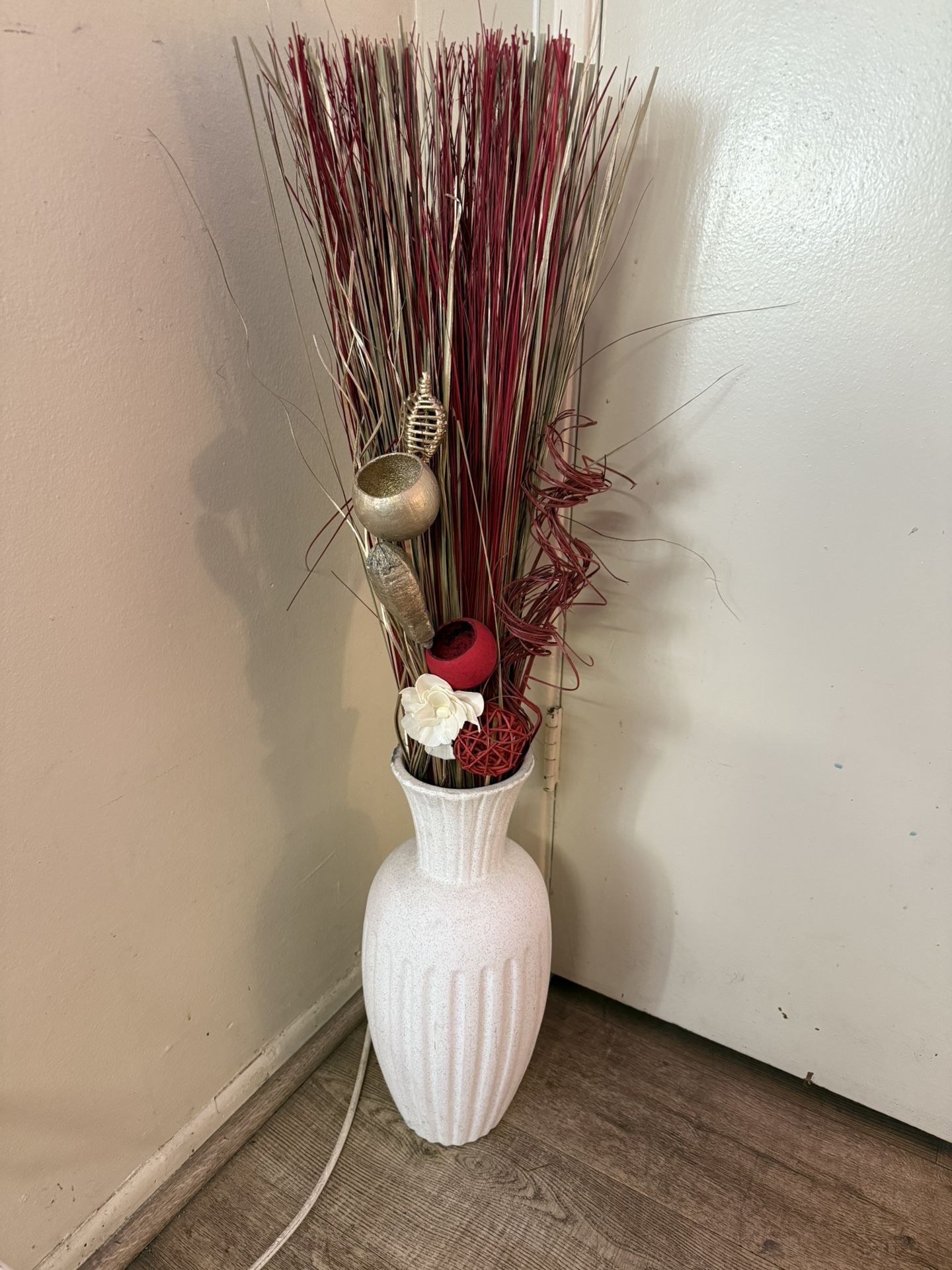 Vase Home Decorative Center Piece