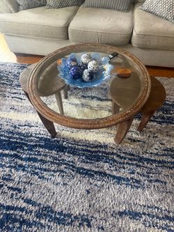 Cocktail table