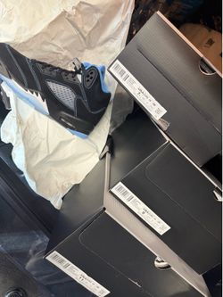 black carolina 5s size 12 brand new
