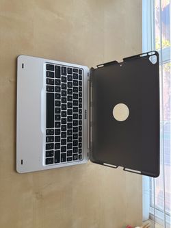 Arteck iPad Keyboard Case